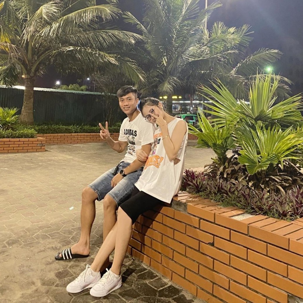 cau thu lam gi ky nghi le anh 4