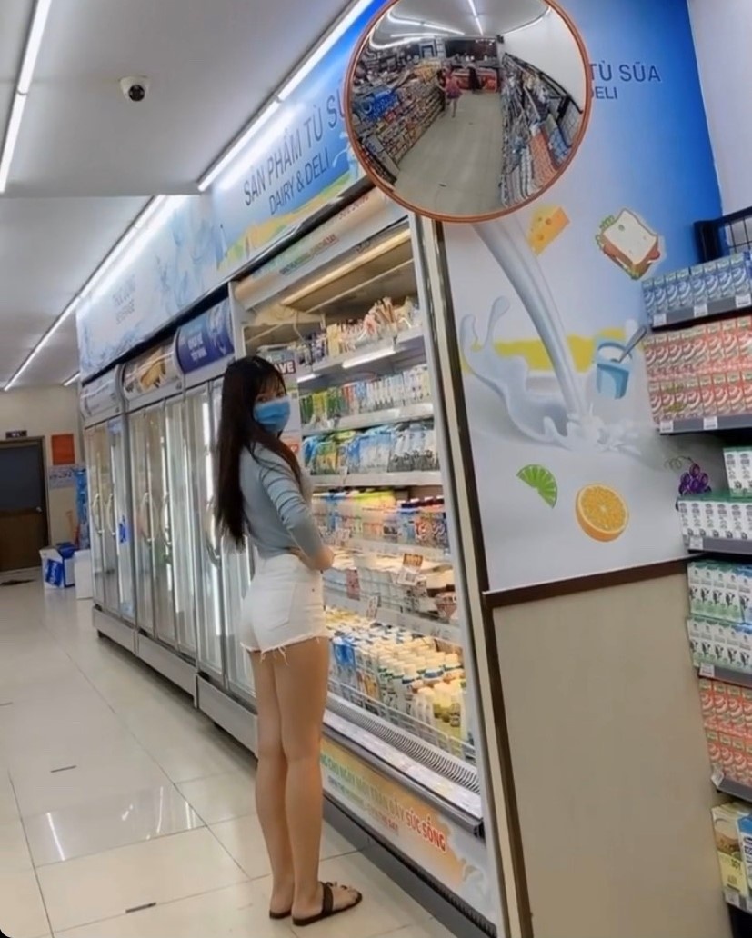 cau thu lam gi ky nghi le anh 8