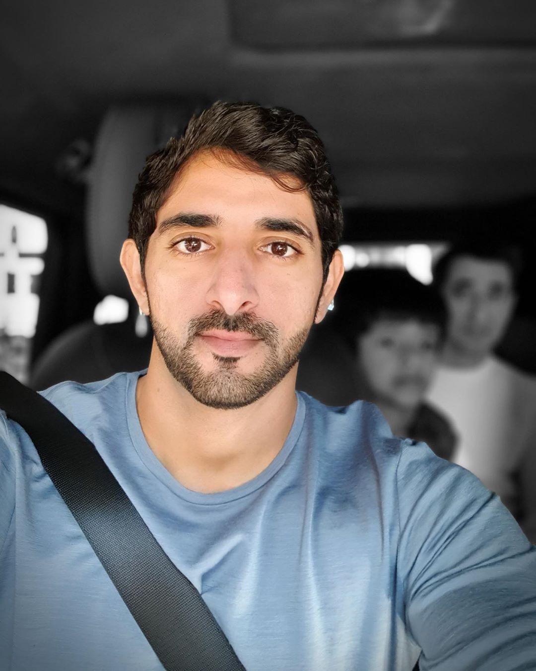 hoang tu doc than duoc yeu thich tren the gioi anh 14