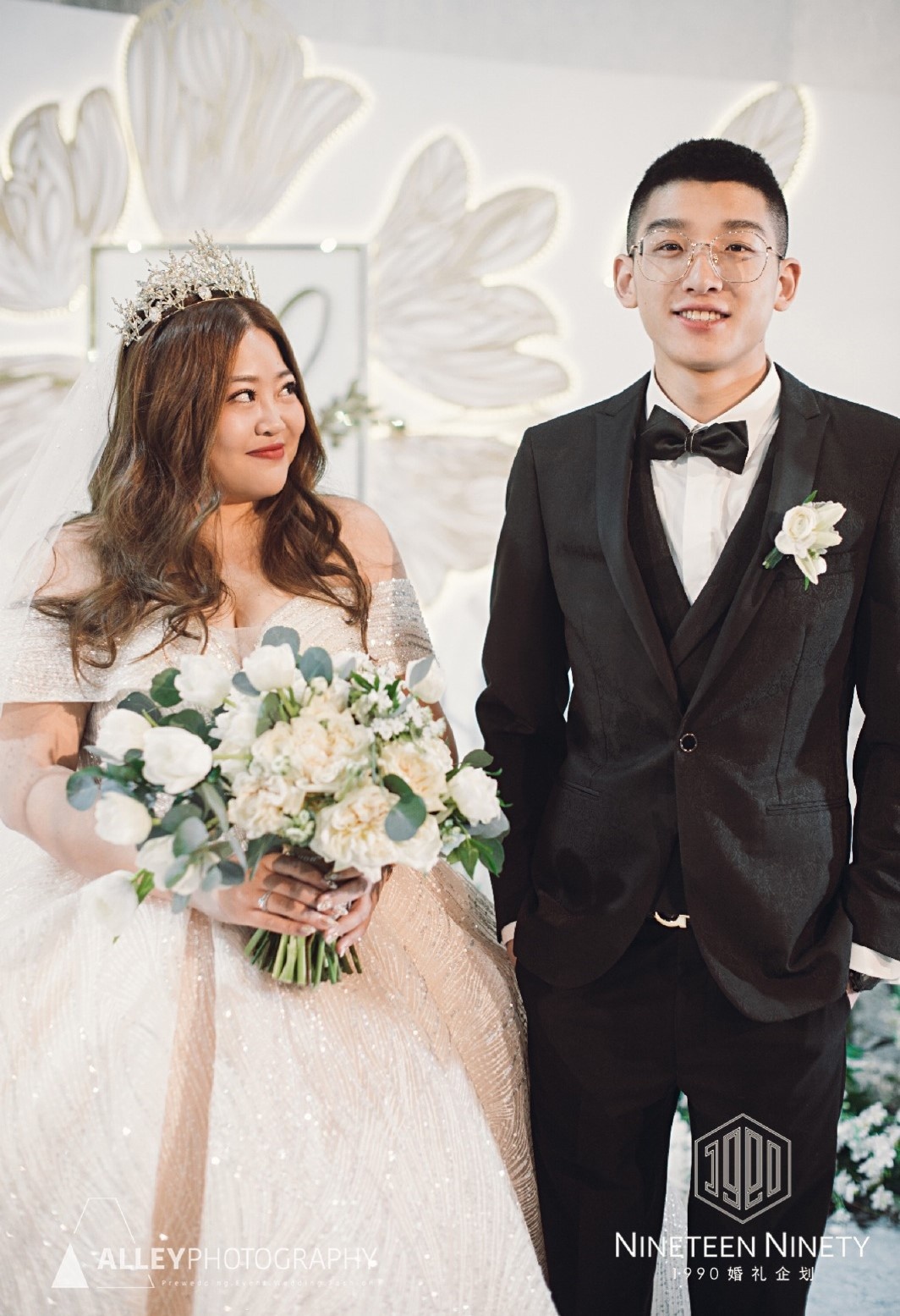 cap vo chong dua lech anh 9