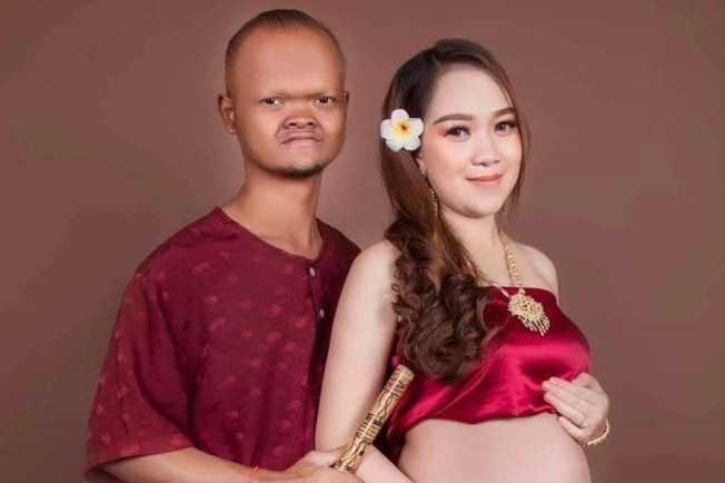 Cuoc song hanh phuc cua 5 cap vo chong ‘dua lech’ noi tieng o chau A hinh anh