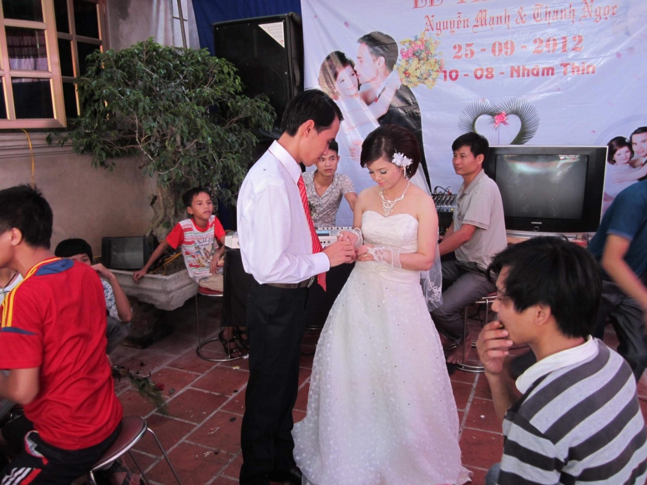 anh chang cut 2 chan lay vo nho mang xa hoi anh 4