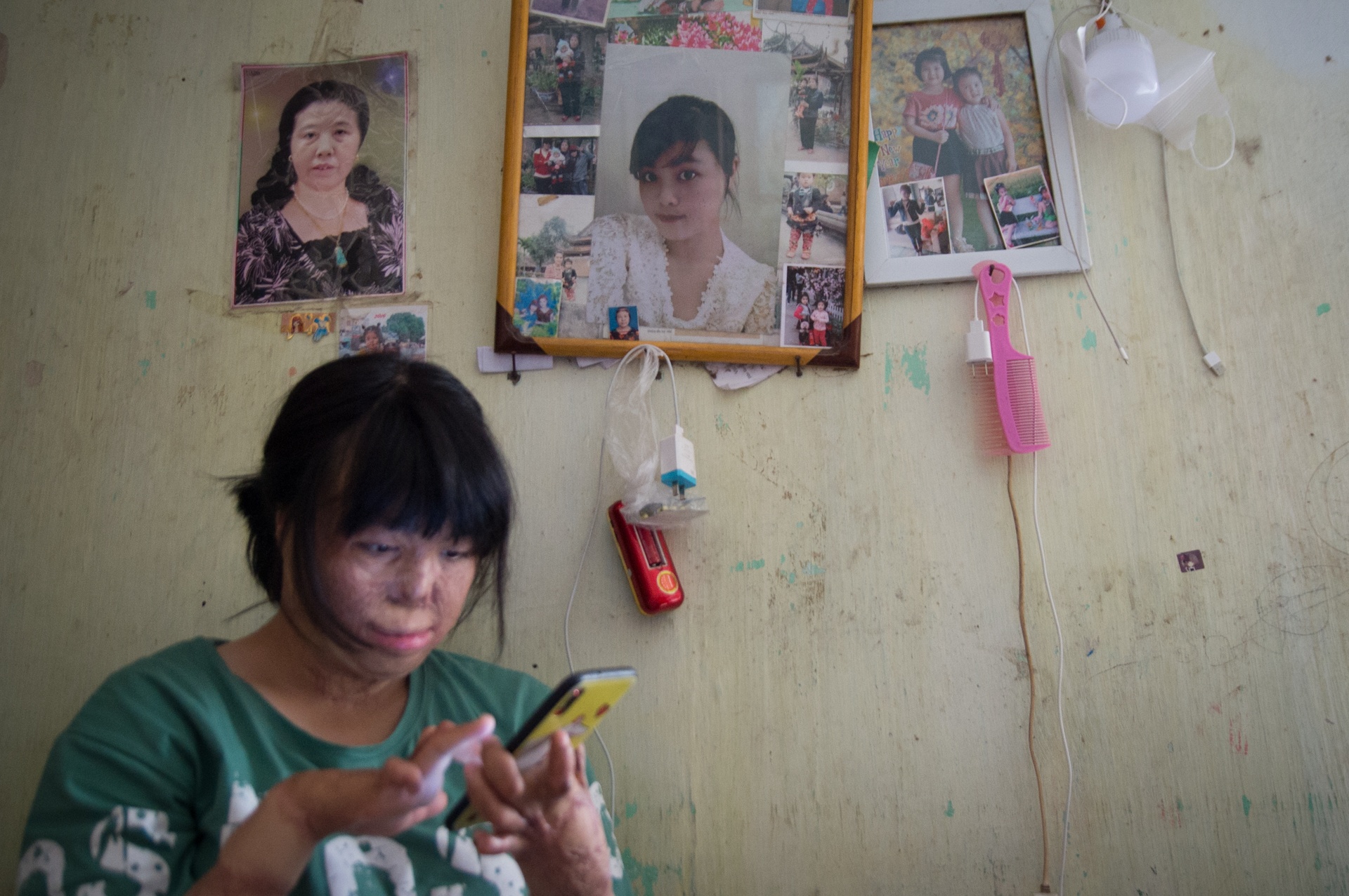 co gai bi chong tam xang dot anh 3