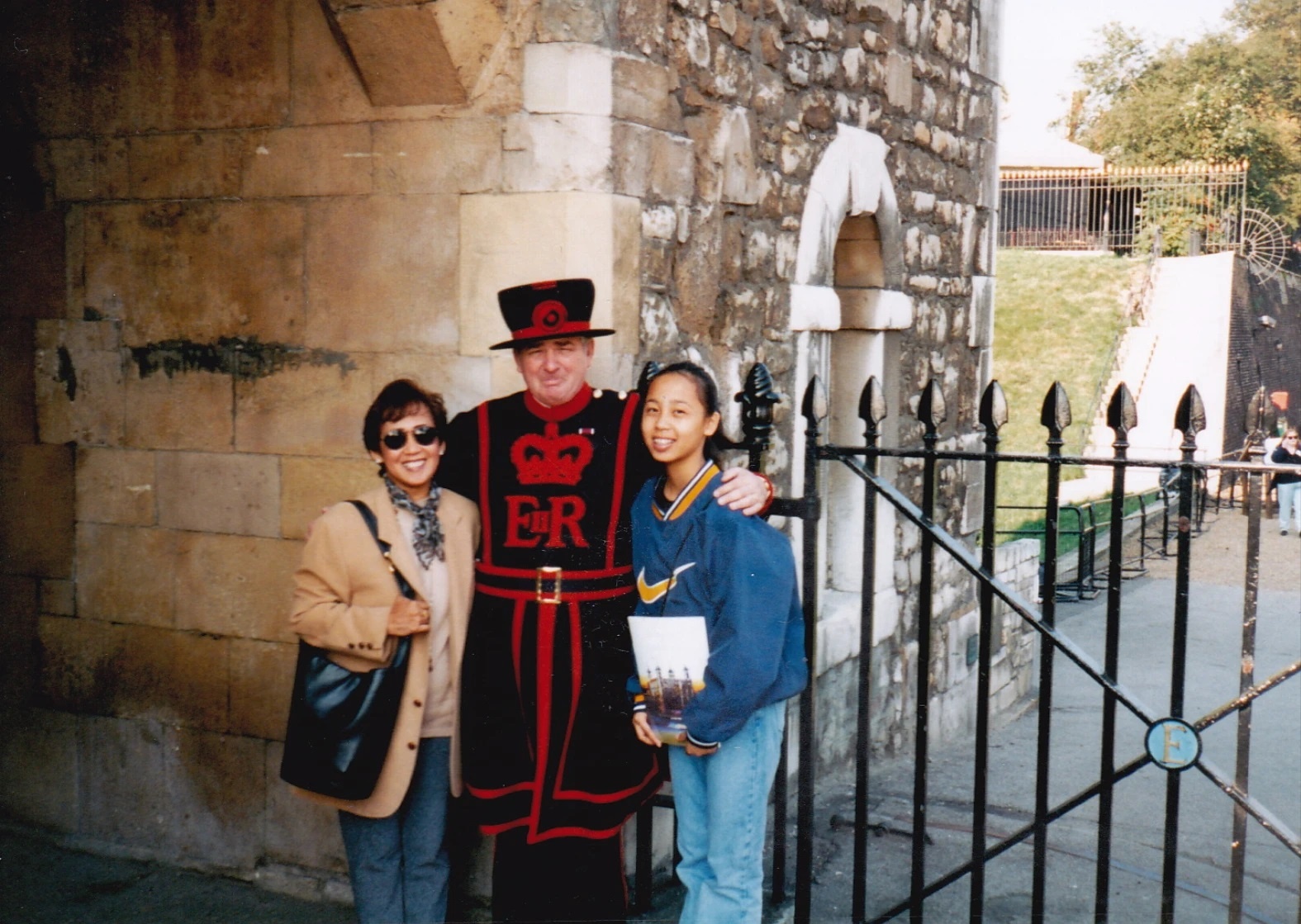 co gai phat hien cha la vua o Malaysia anh 3