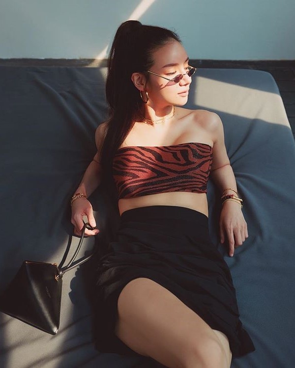 con gai ty phu chau A anh 6