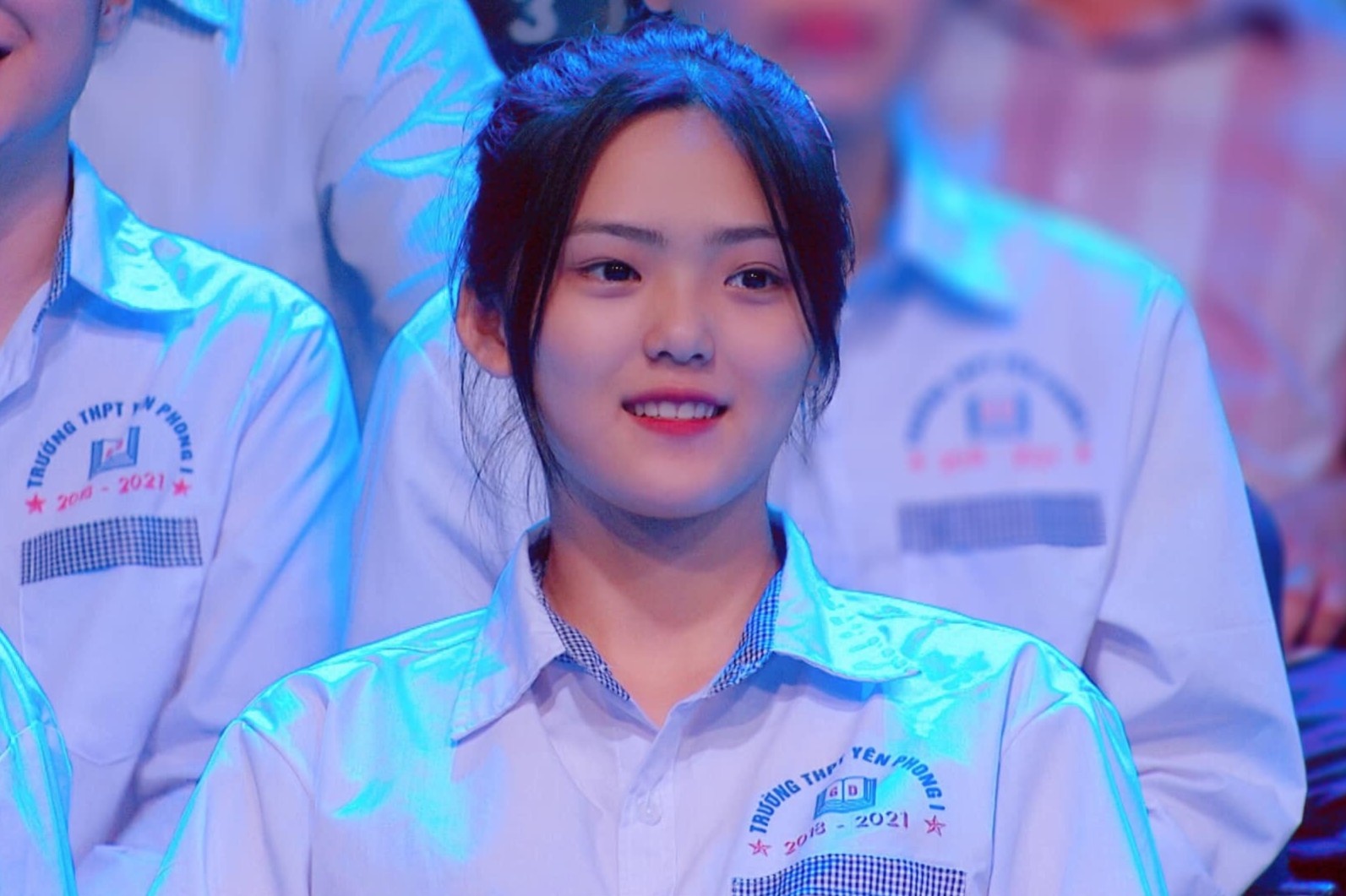 nu sinh gay chu y tai Olympia anh 1