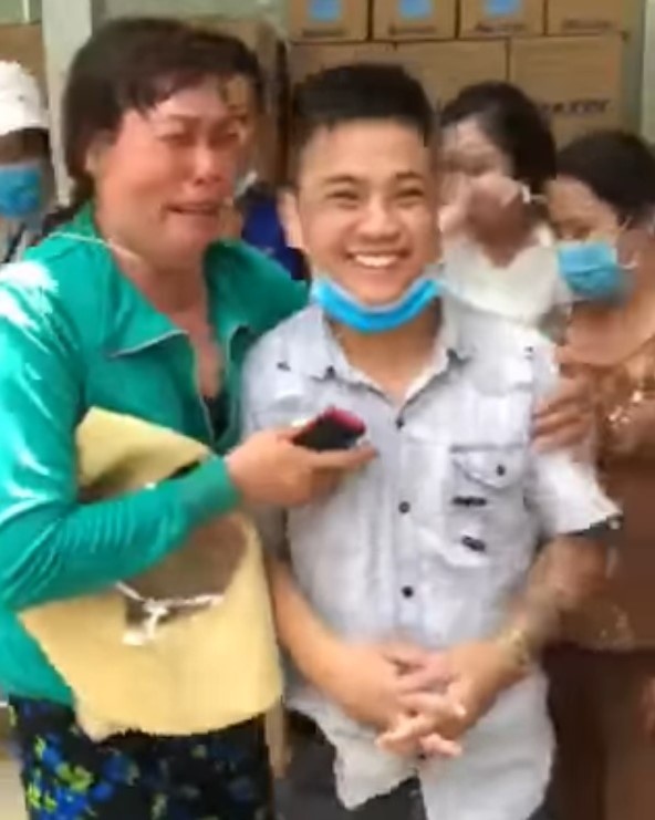 chang trai tra lai gan 11 trieu dong nhat duoc o benh vien anh 1