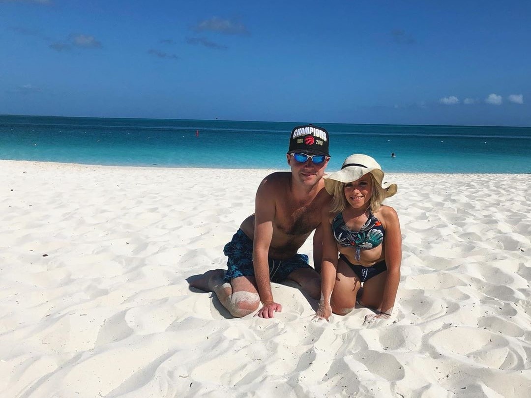 moi tinh dep cua co gai xuong thuy tinh anh 8