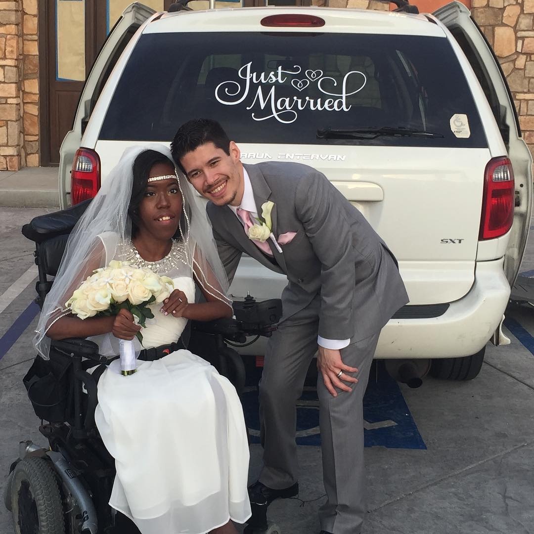 nghi luc cua co gai ngoi xe lan anh 7