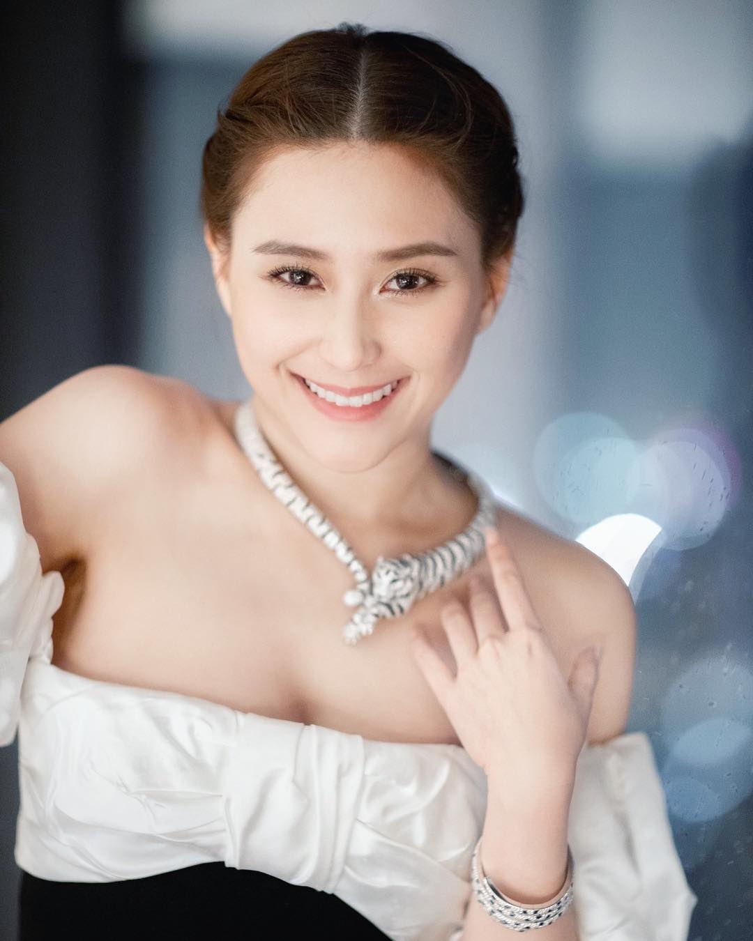 bỗng một ngày biết mình là công chúa ảnh 1 bong mot ngay biet minh la cong chua anh 1