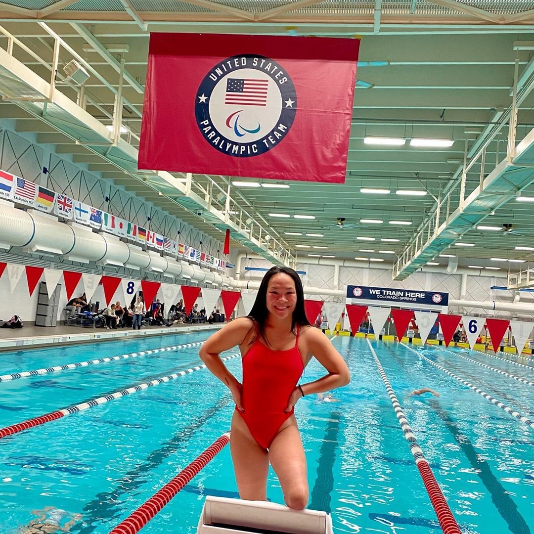 Co gai goc Viet mat 2 chan vi no bom anh 7