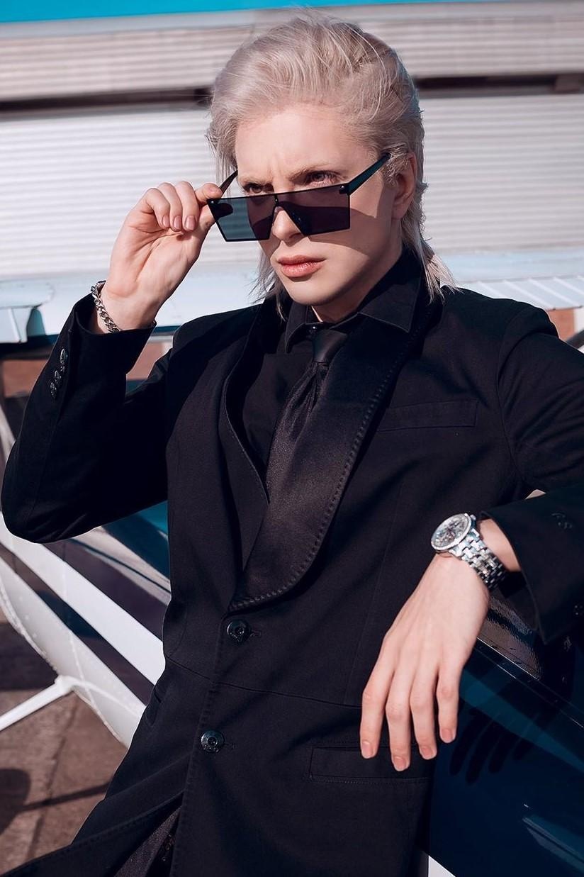 chi 60.000 USD để thành yêu tinh đời thực ảnh 3 chi 60.000 USD de thanh yeu tinh doi thuc anh 3