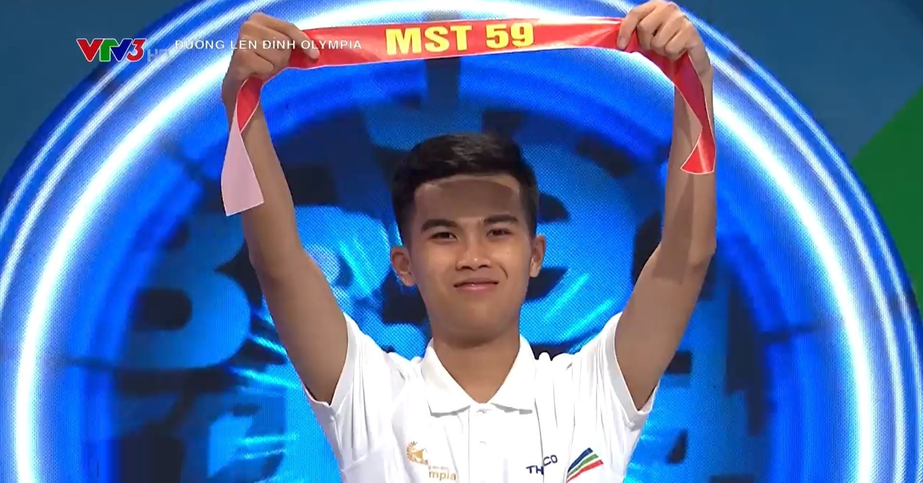 Nam sinh Ha Noi cham den diem so ky luc o phan thi Khoi dong hinh anh