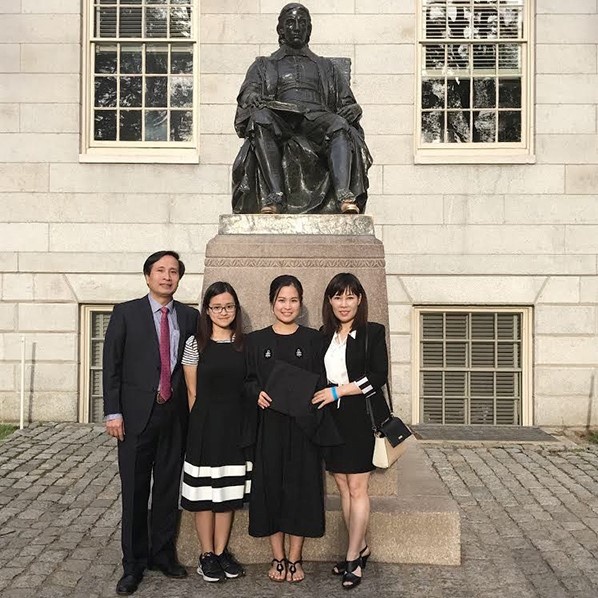 cac cap chi em cung hoc truong danh gia anh 1