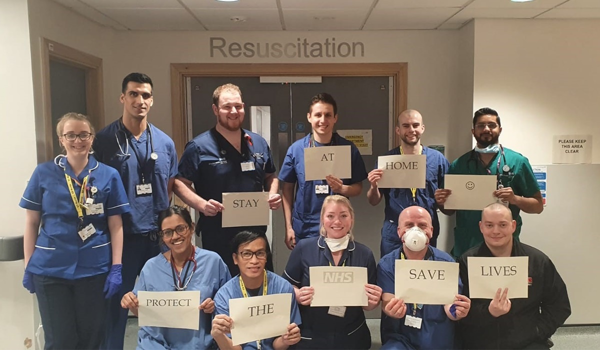 Nguoi tre nen la chot chan Covid-19 anh 2