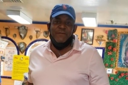 Chui boi co gai goc A vi bi tu choi loi moi di an hinh anh