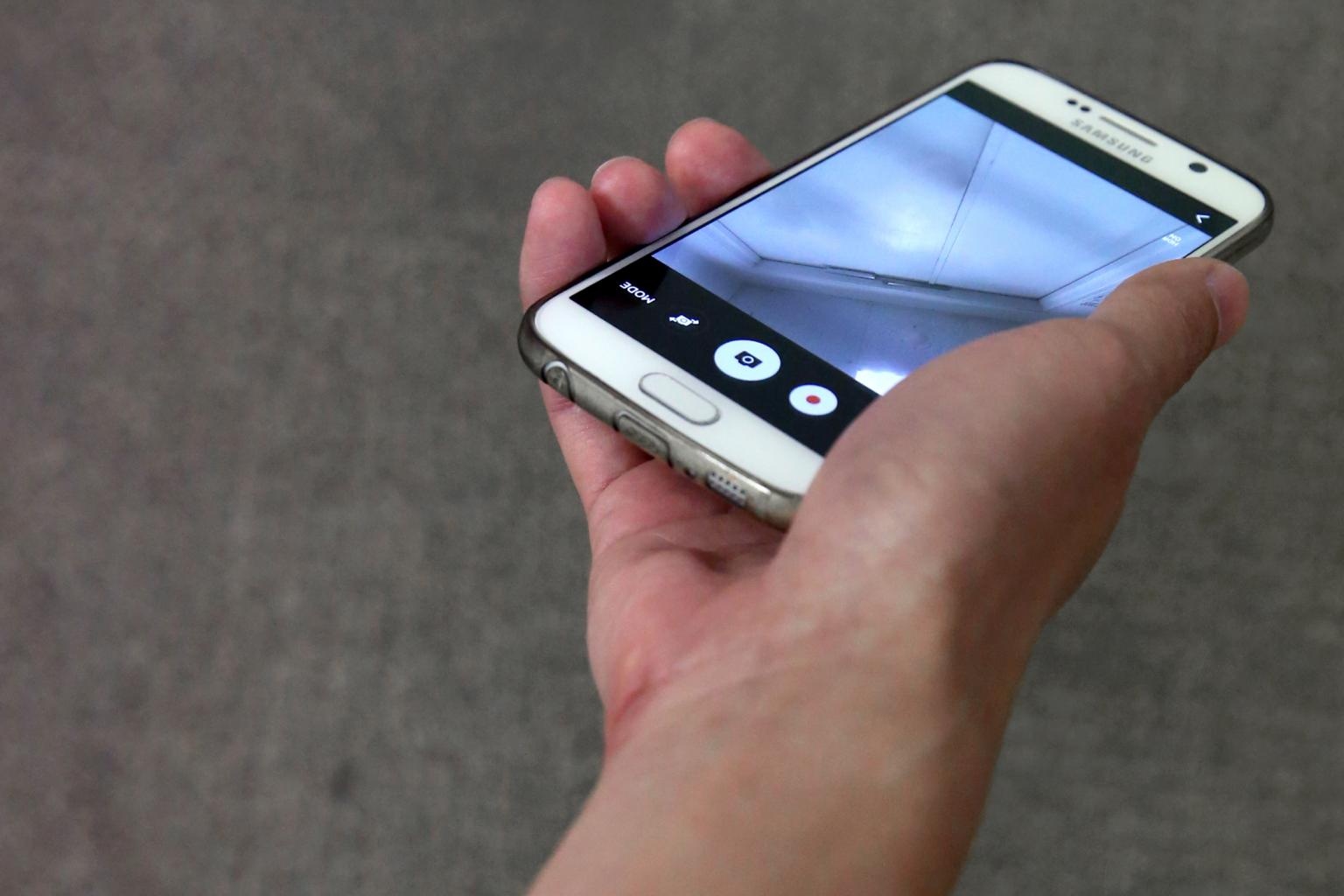 Nam sinh DH Cong nghe Nanyang bi phat hien quay len ban hoc hinh anh