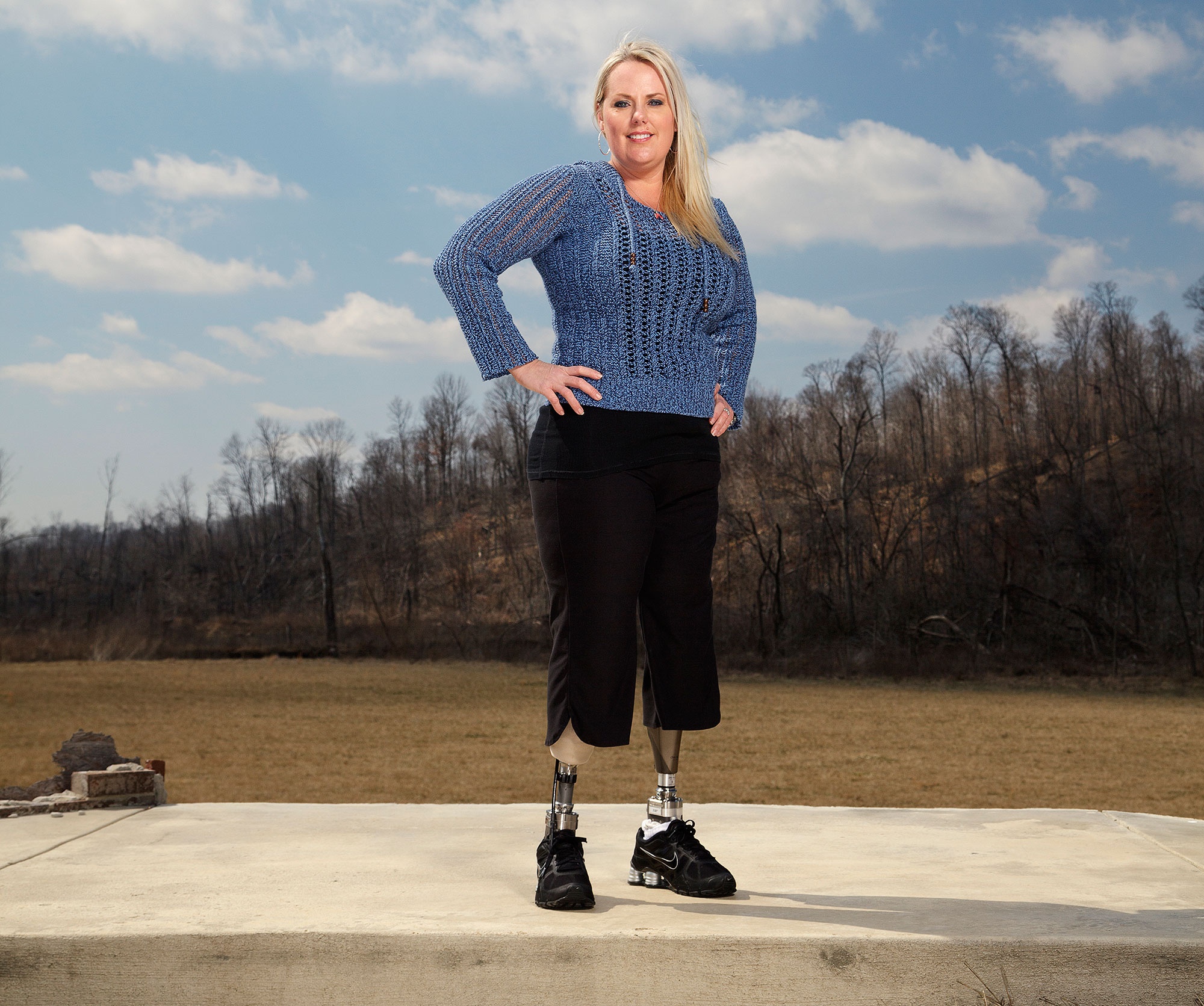 me mat doi chan de cuu con anh 1