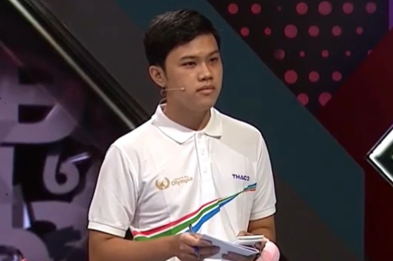 Cau hoi 'chia 7 qua tao cho 8 nguoi' lam kho thi sinh Olympia hinh anh