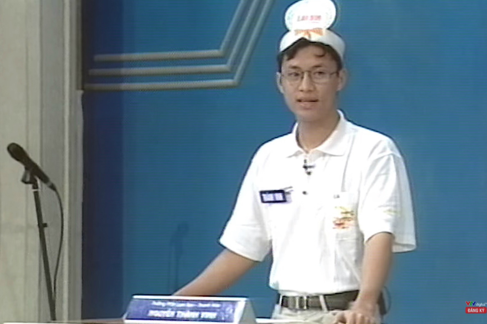 a quan Duong len dinh Olympia anh 1