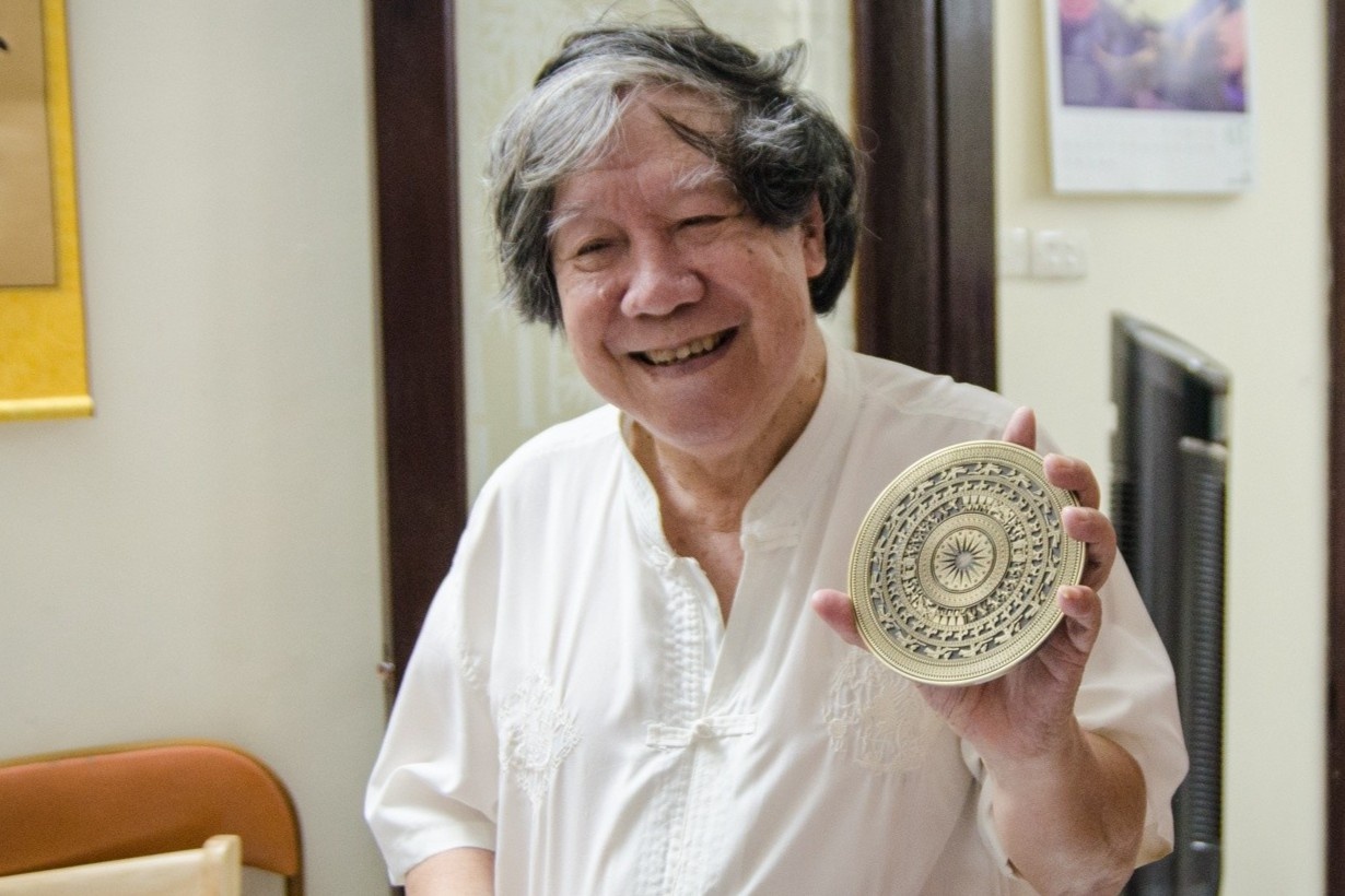 Nha su hoc Le Van Lan: 'Toi song sot voi Duong len dinh Olympia’ hinh anh