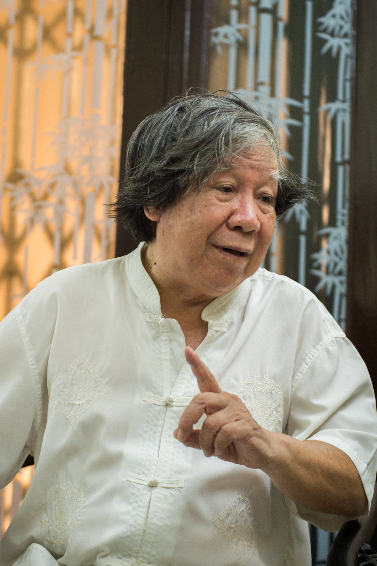 Giao su su hoc Le Van Lan duong len dinh Olympia anh 2