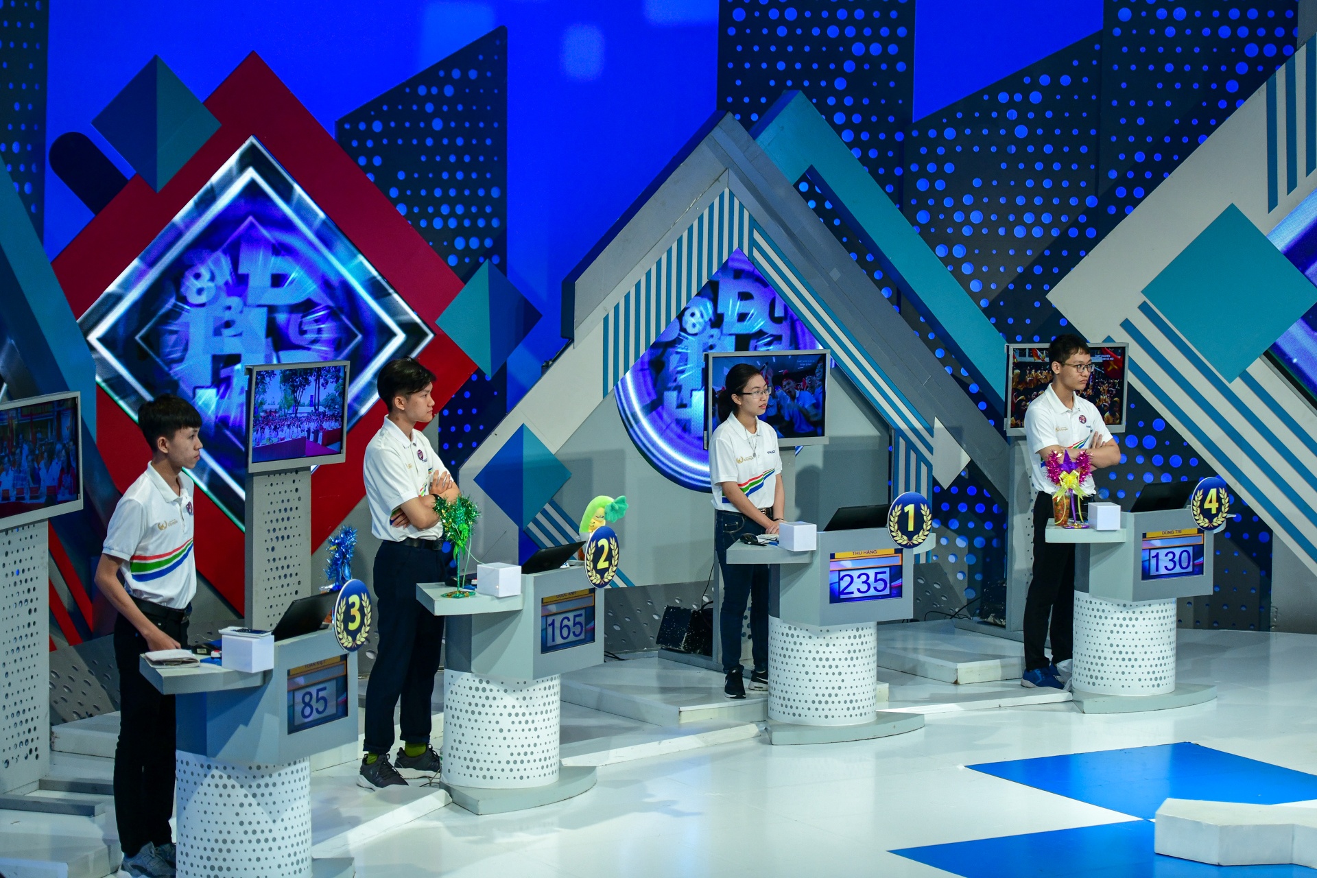 tan quan quan Olympia anh 4