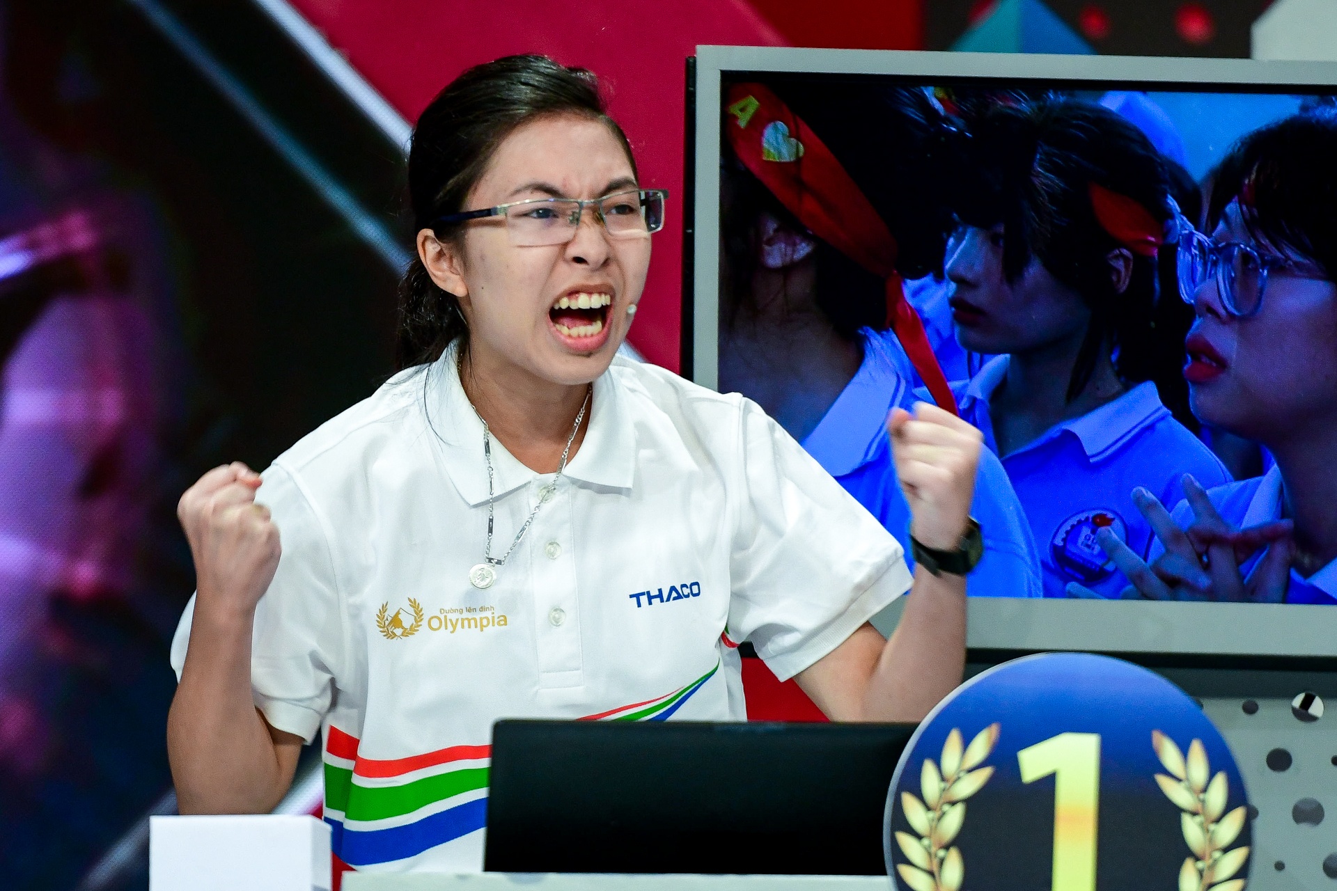 quan quan Olympia an mung anh 2