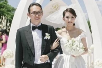 4 thieu gia nha giau o Trung Quoc hinh anh