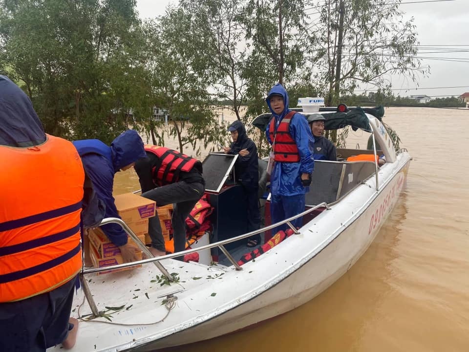 lũ lụt miền trung ảnh 4 lu lut mien trung anh 4