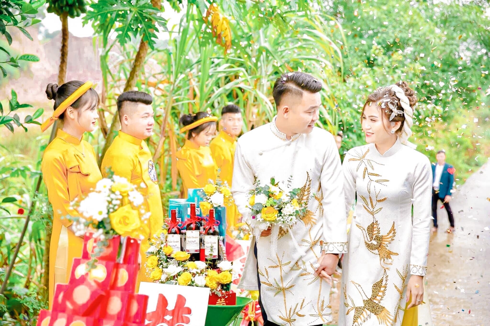 Dàn xe rùa đưa tráp trong đám hỏi ở Thái Nguyên  ảnh 2 Dan xe rua dua trap trong dam hoi o Thai Nguyen anh 2