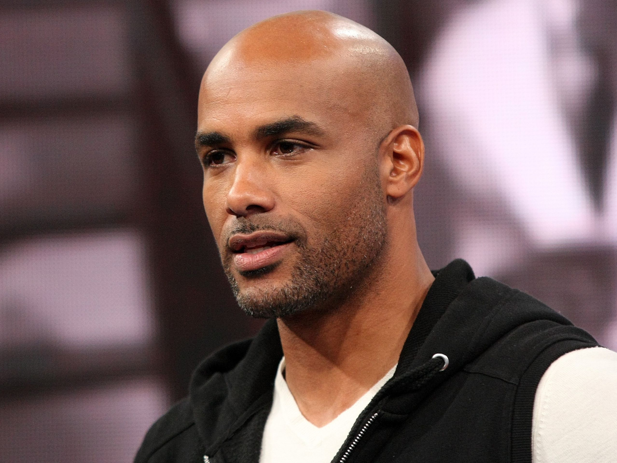 quoc te dan ong anh 2