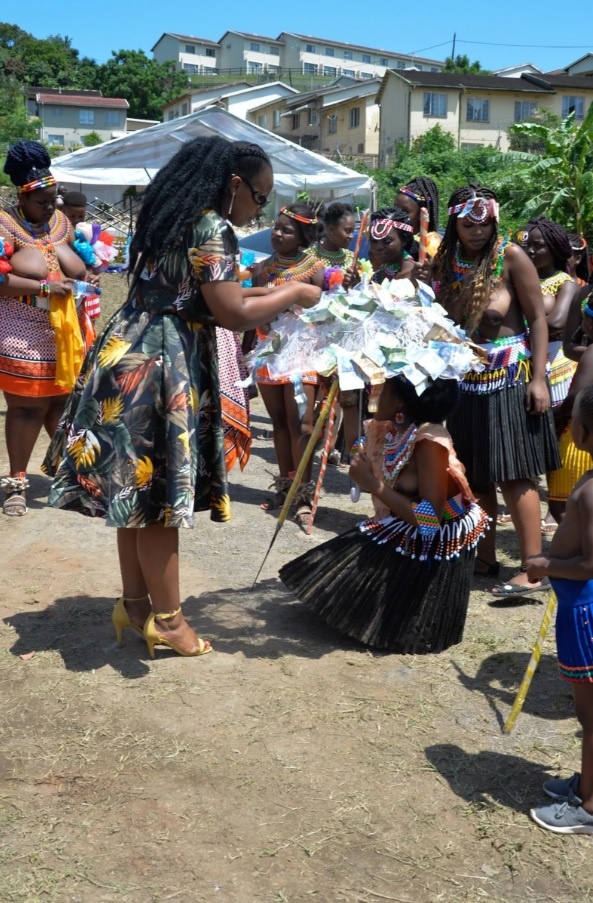 Tiec mung trinh trang o Nam Phi anh 2