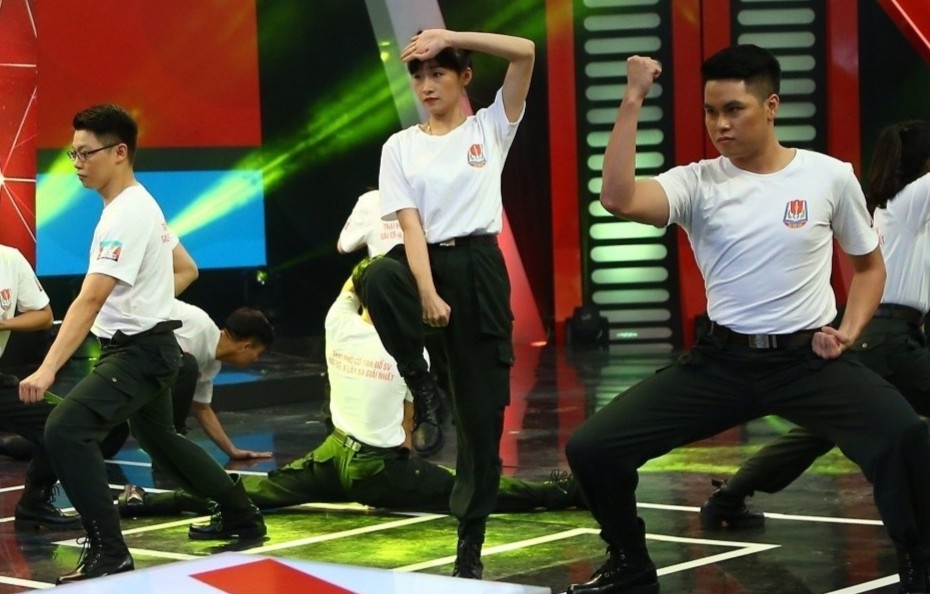 Sinh vien Hoc vien Canh sat nhan dan ‘loi nguoc dong’ tai SV 2020 hinh anh