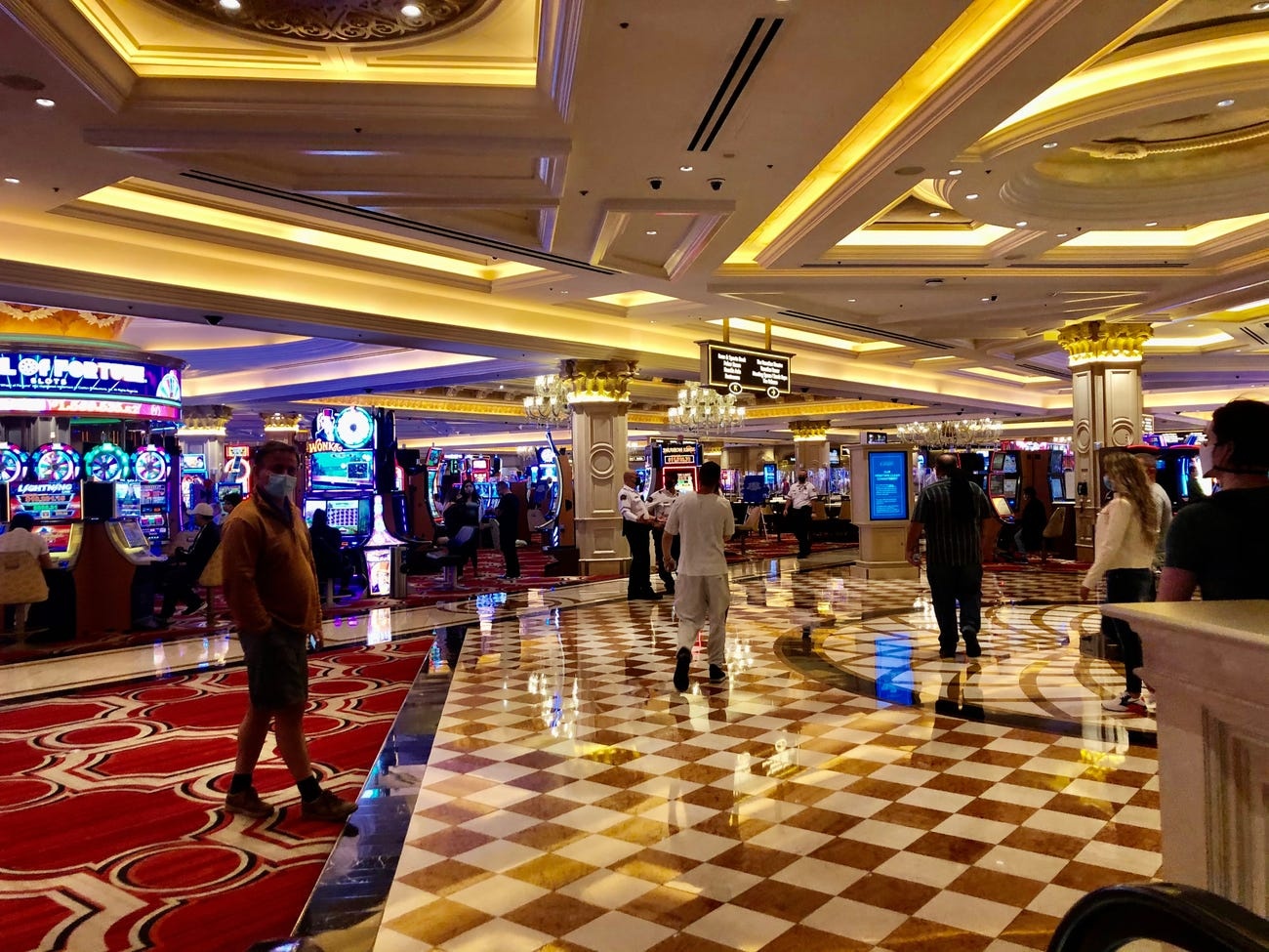 Las Vegas mua dich anh 2