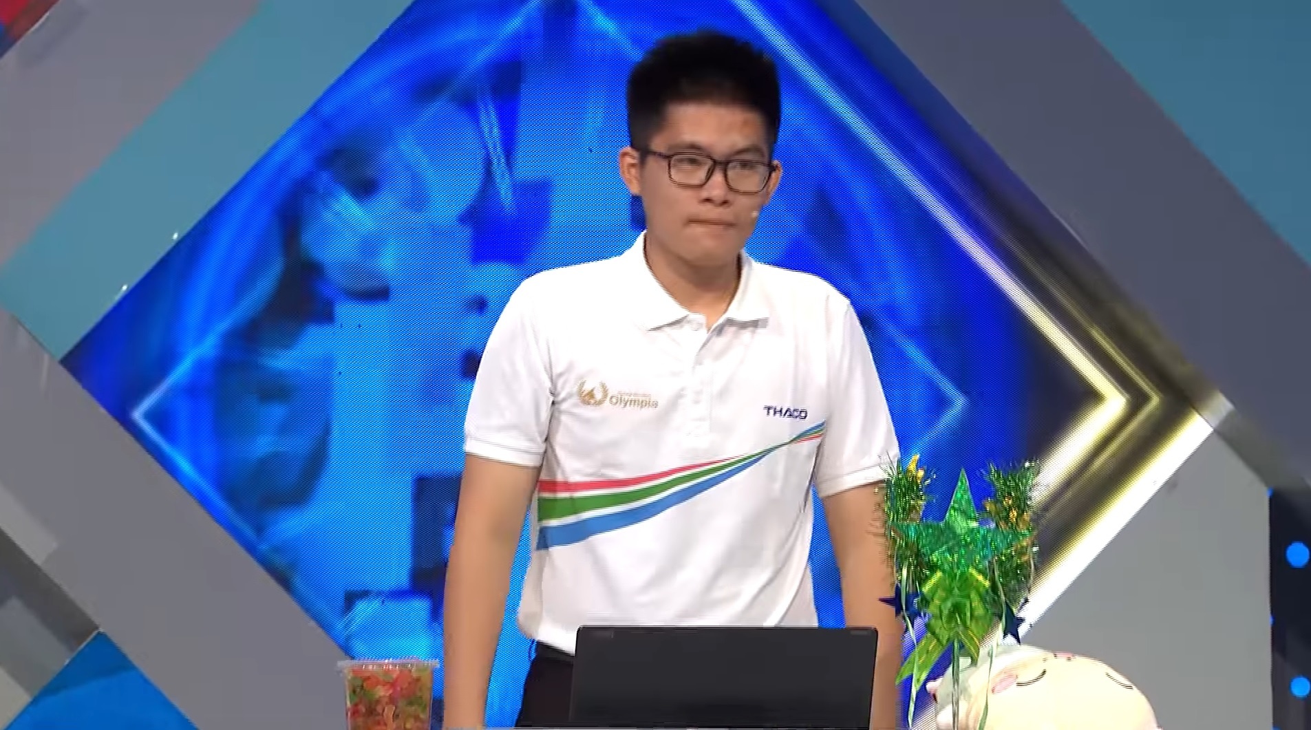 Duong len dinh Olympia anh 1