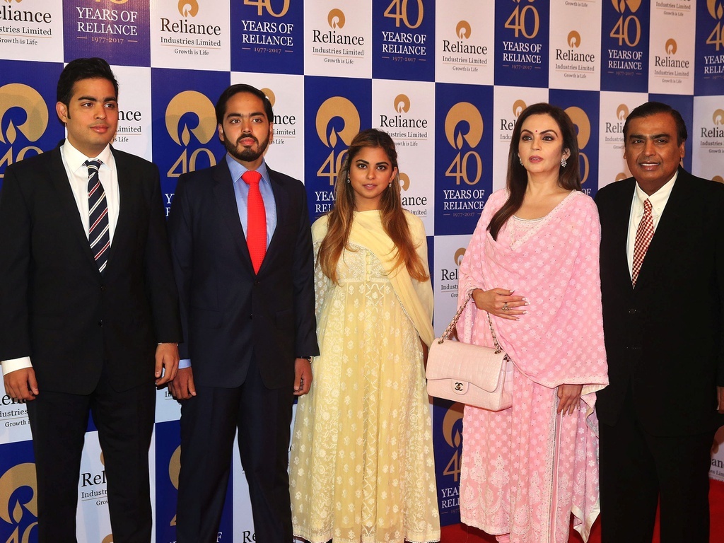 35 nam hon nhan cua vo chong ty phu giau nhat An Do anh 3