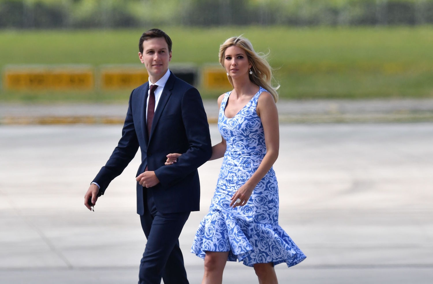 Vợ chồng Ivanka Trump bị hàng xóm ở đảo tỷ phú hắt hủi ảnh 1 Vo chong Ivanka Trump bi hang xom o dao ty phu hat hui anh 1
