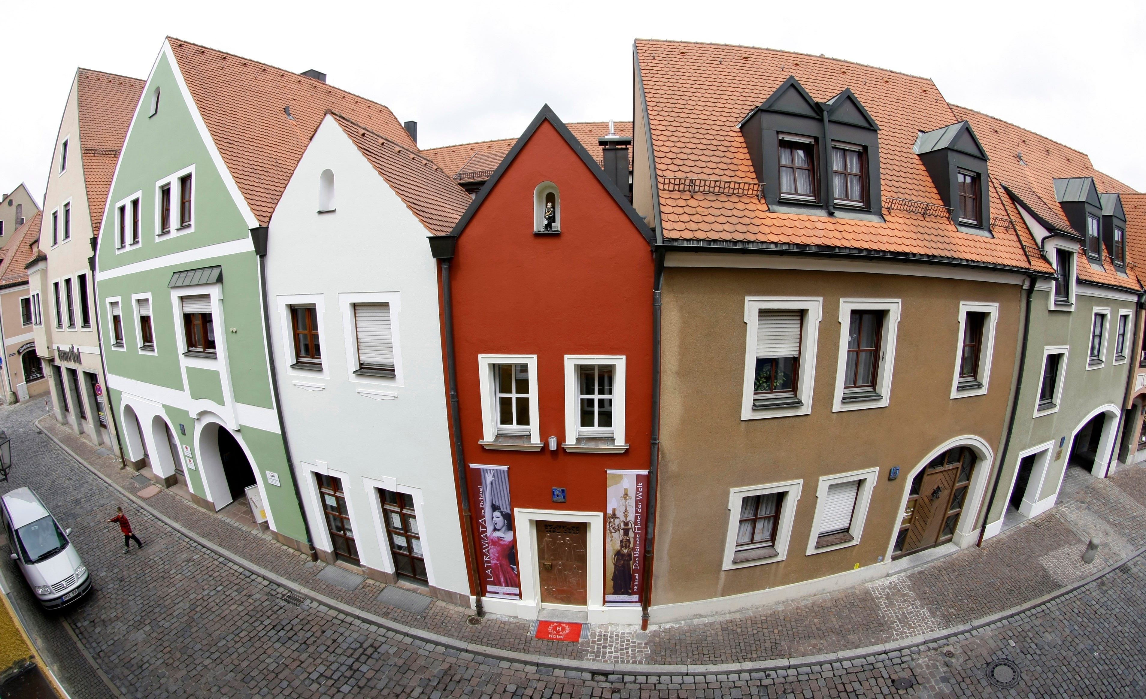 khach san nho nhat the gioi anh 1