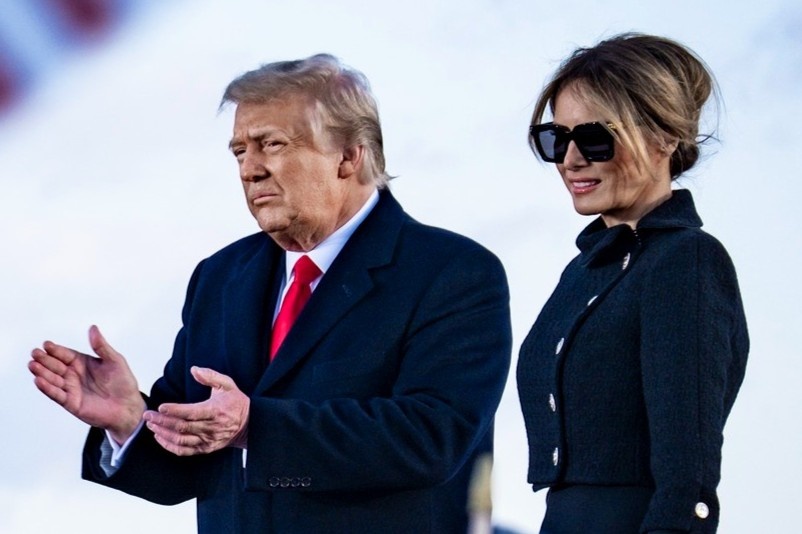 Cuoc song hau Nha Trang cua vo chong ong Trump hinh anh