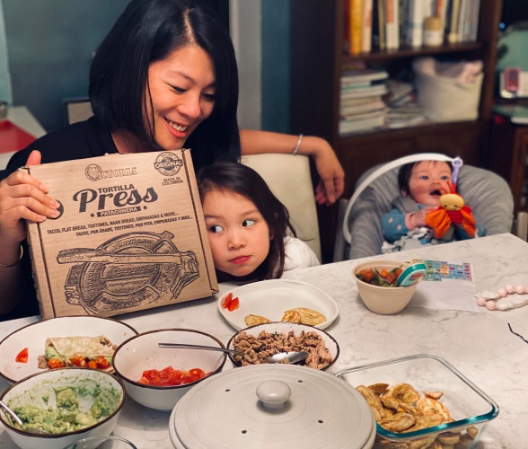 mua sam dien cuong trong dich anh 3