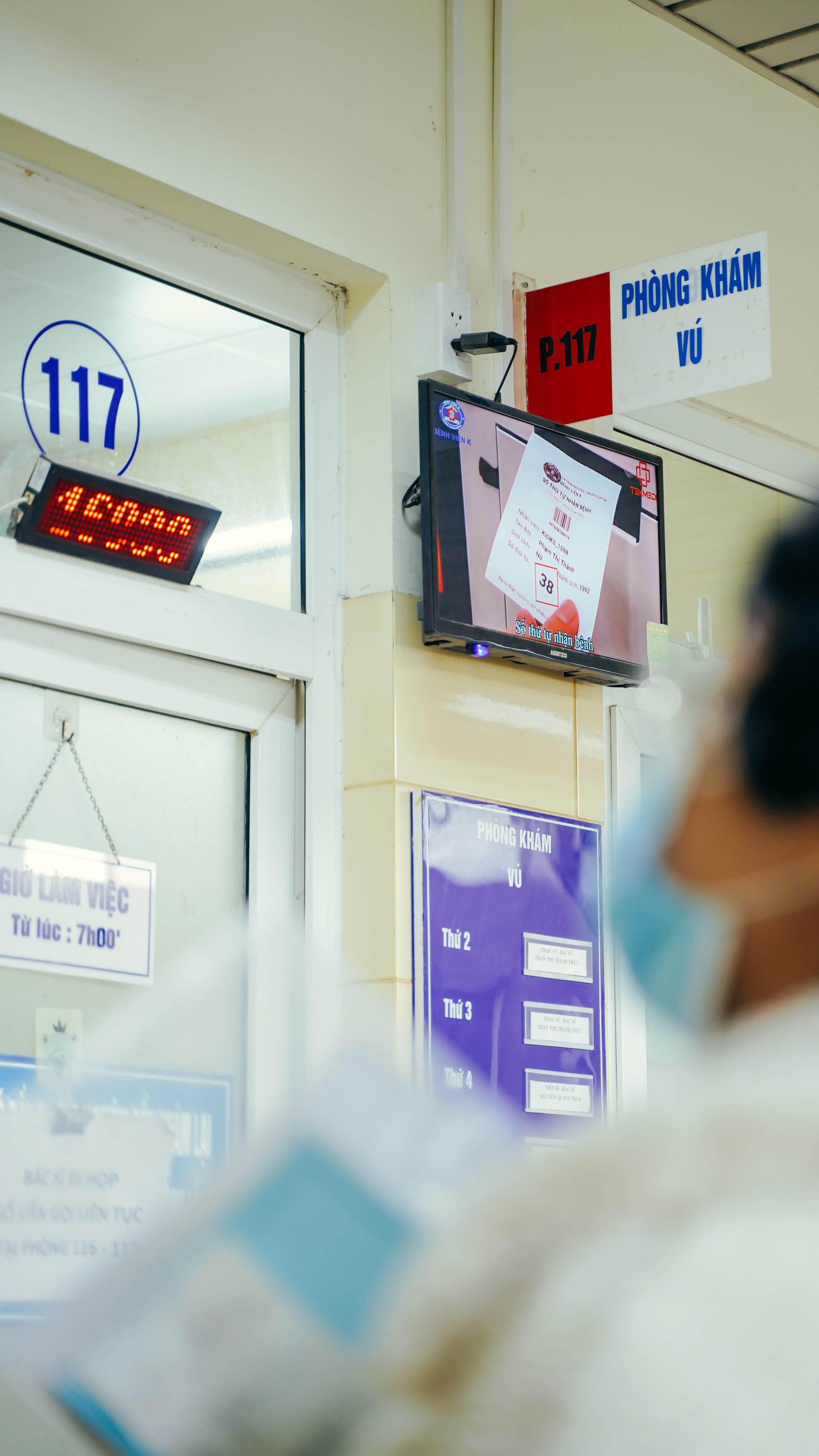 cuoc song nu sinh Dai hoc Ngoai thuong sau khi chua khoi ung thu anh 10