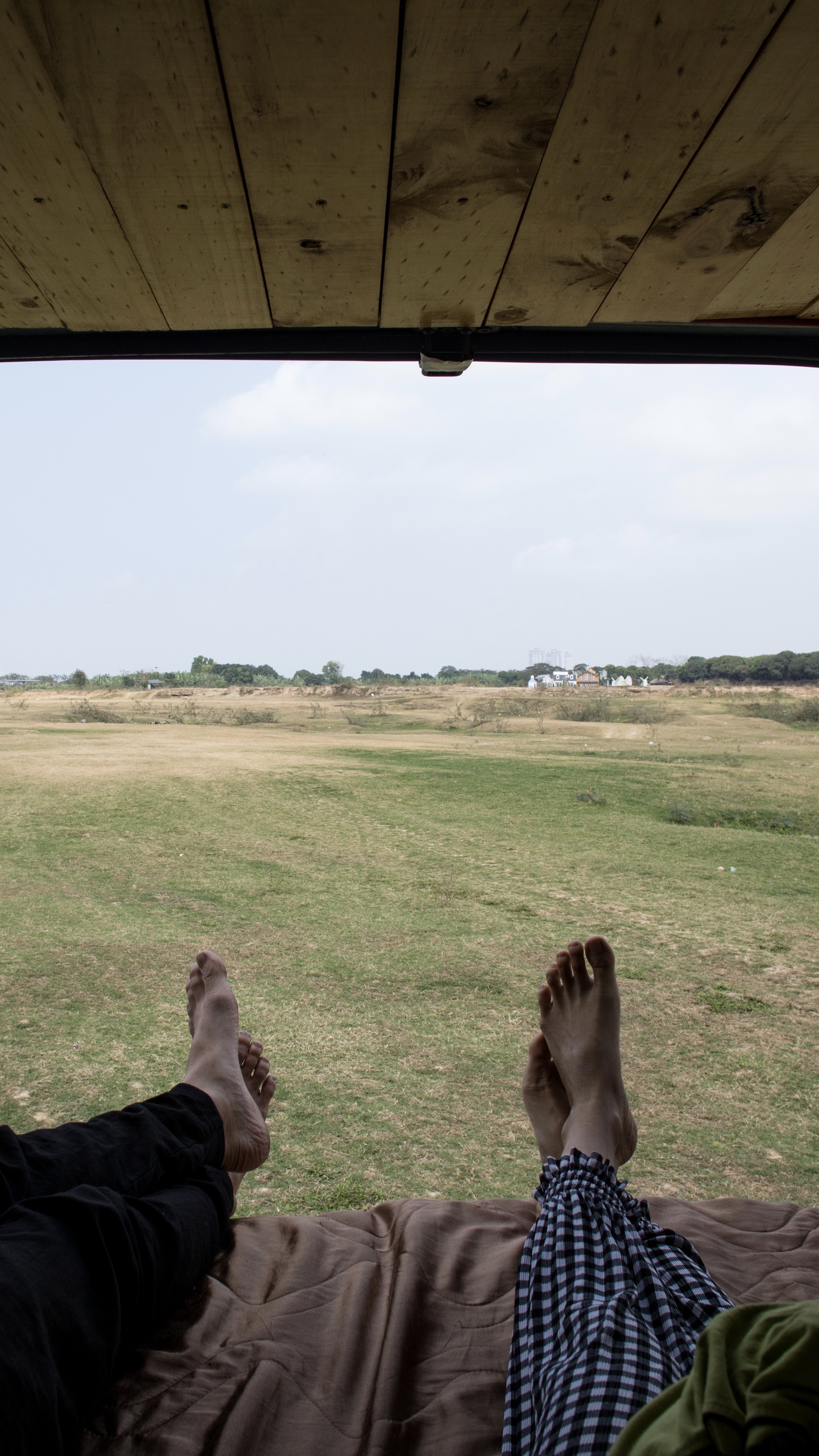 gia dinh song tren nha di dong anh 2