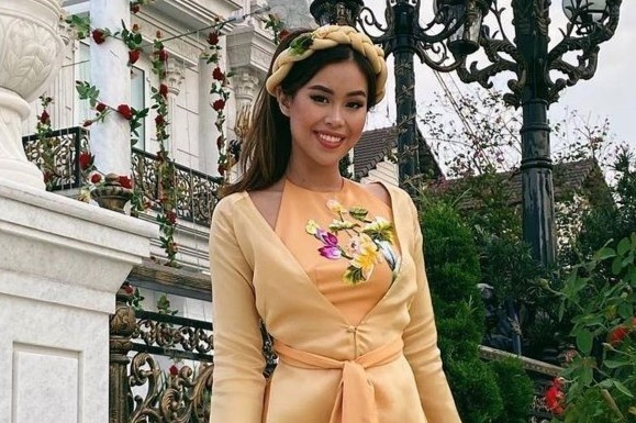 Tien Nguyen dien do truyen thong vao dip Tet hinh anh