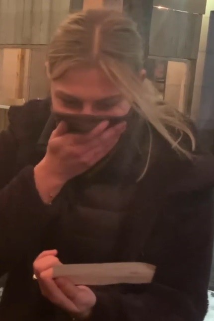 Được hàng nghìn người lạ tip 7.000 USD ảnh 1 Duoc hang nghin nguoi la tip 7.000 USD anh 1