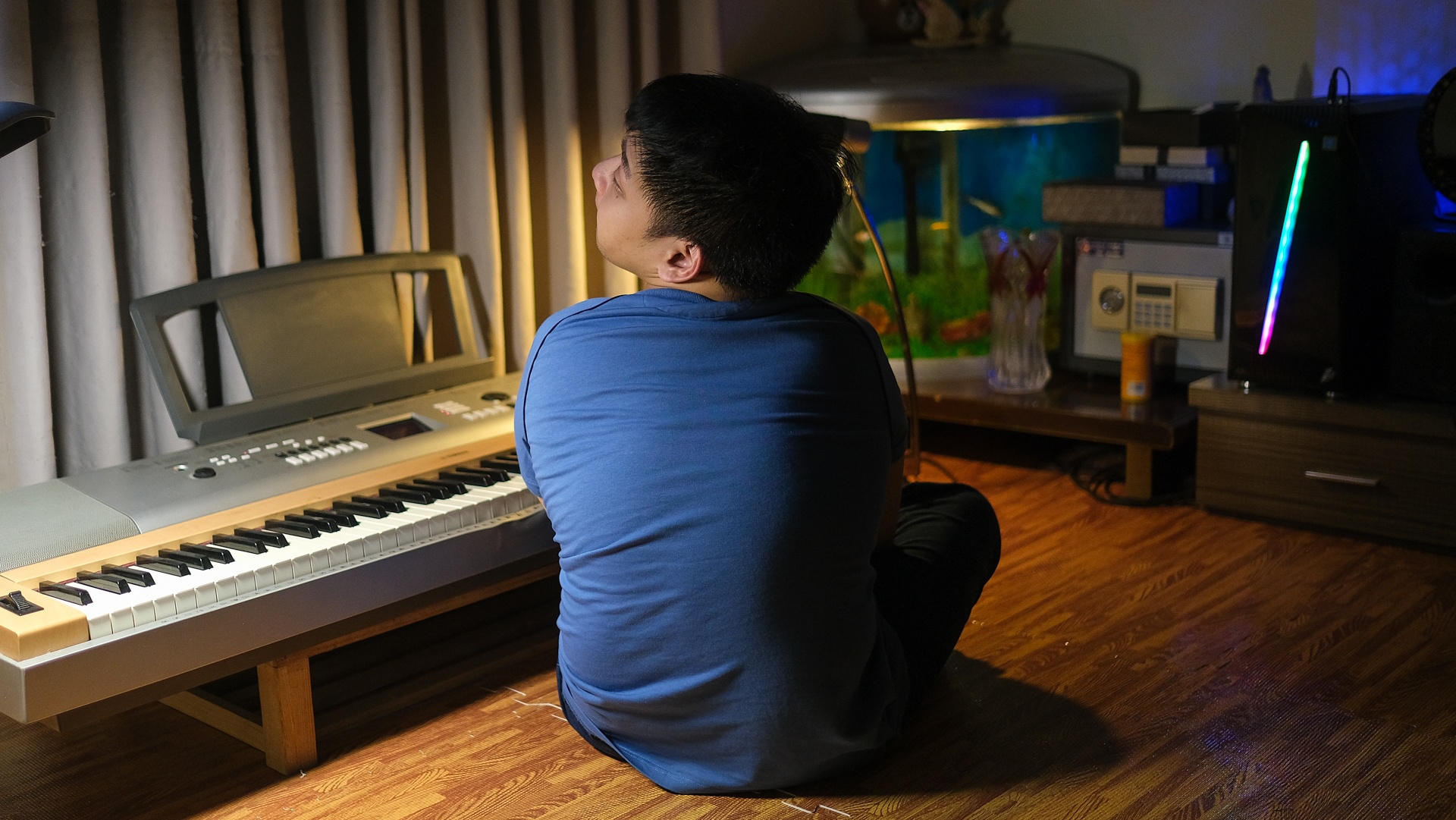 cuộc sống của nhạc sĩ bại não ảnh 1 cuoc song cua nhac si bai nao anh 1