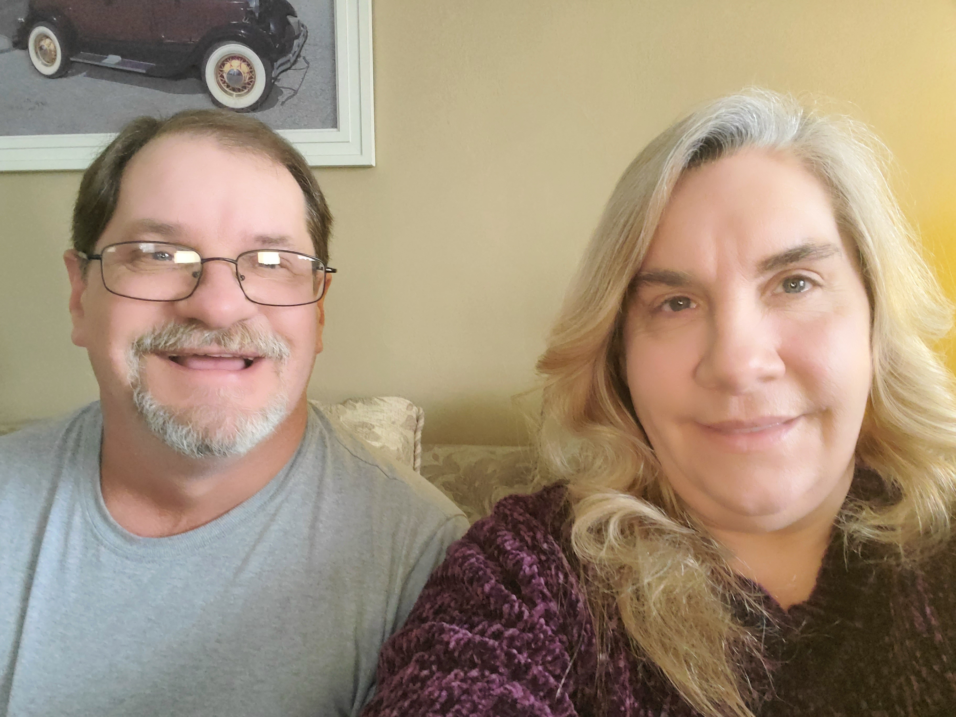 phat hien em trai song sinh song cach 7 day nha anh 1