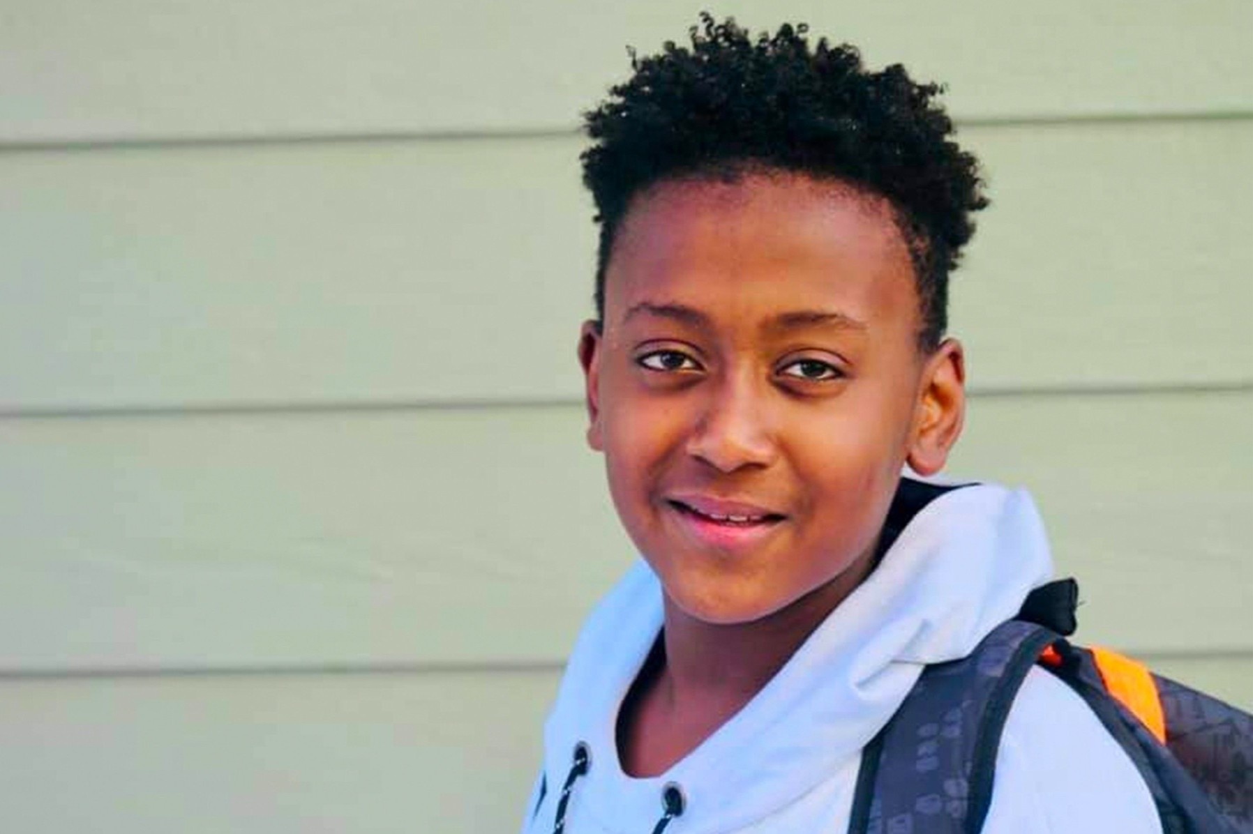 Cau be My chet nao vi tham gia thu thach tren TikTok hinh anh