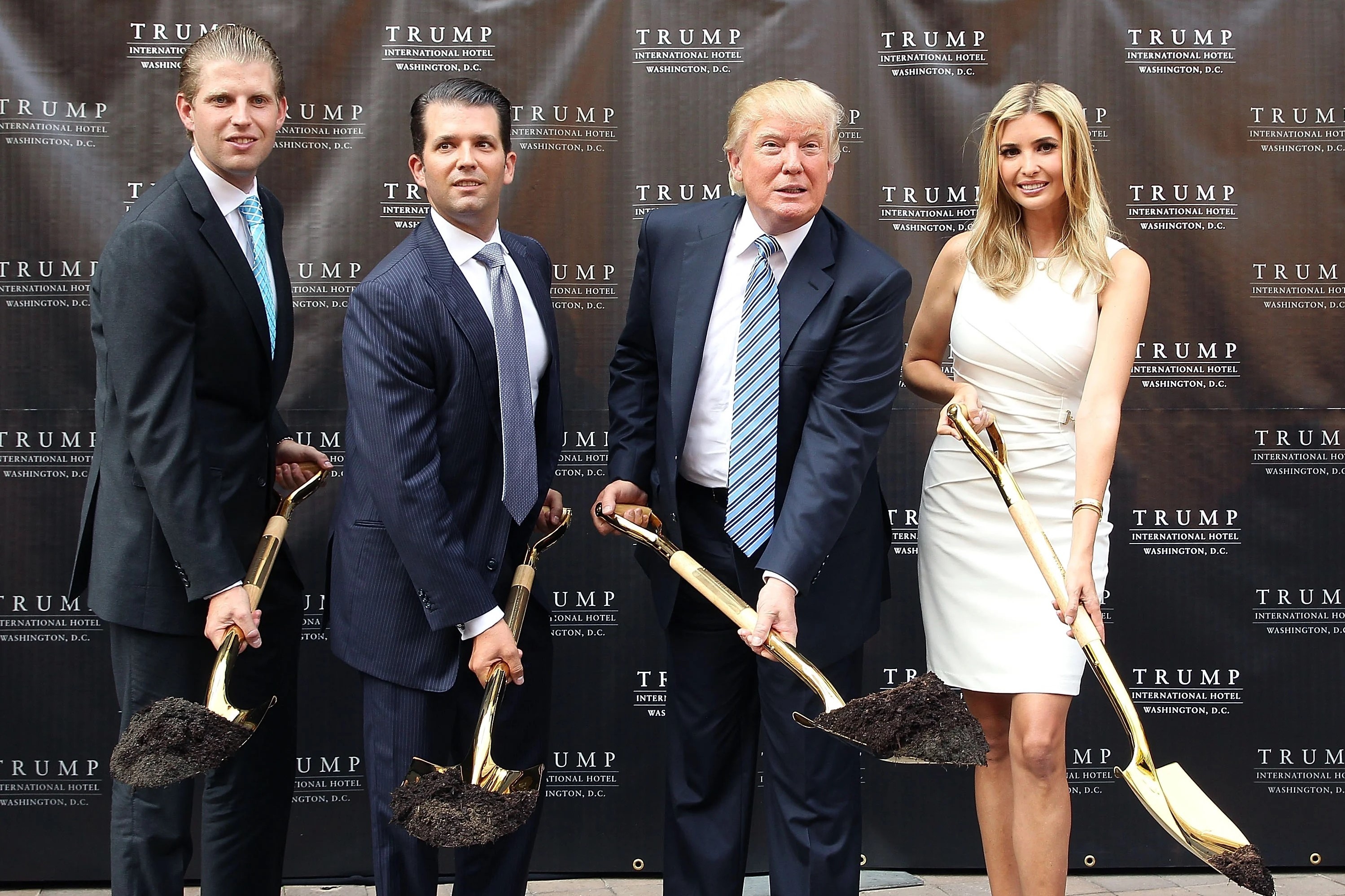 Eric Trump ung ho chi gai Ivanka anh 4