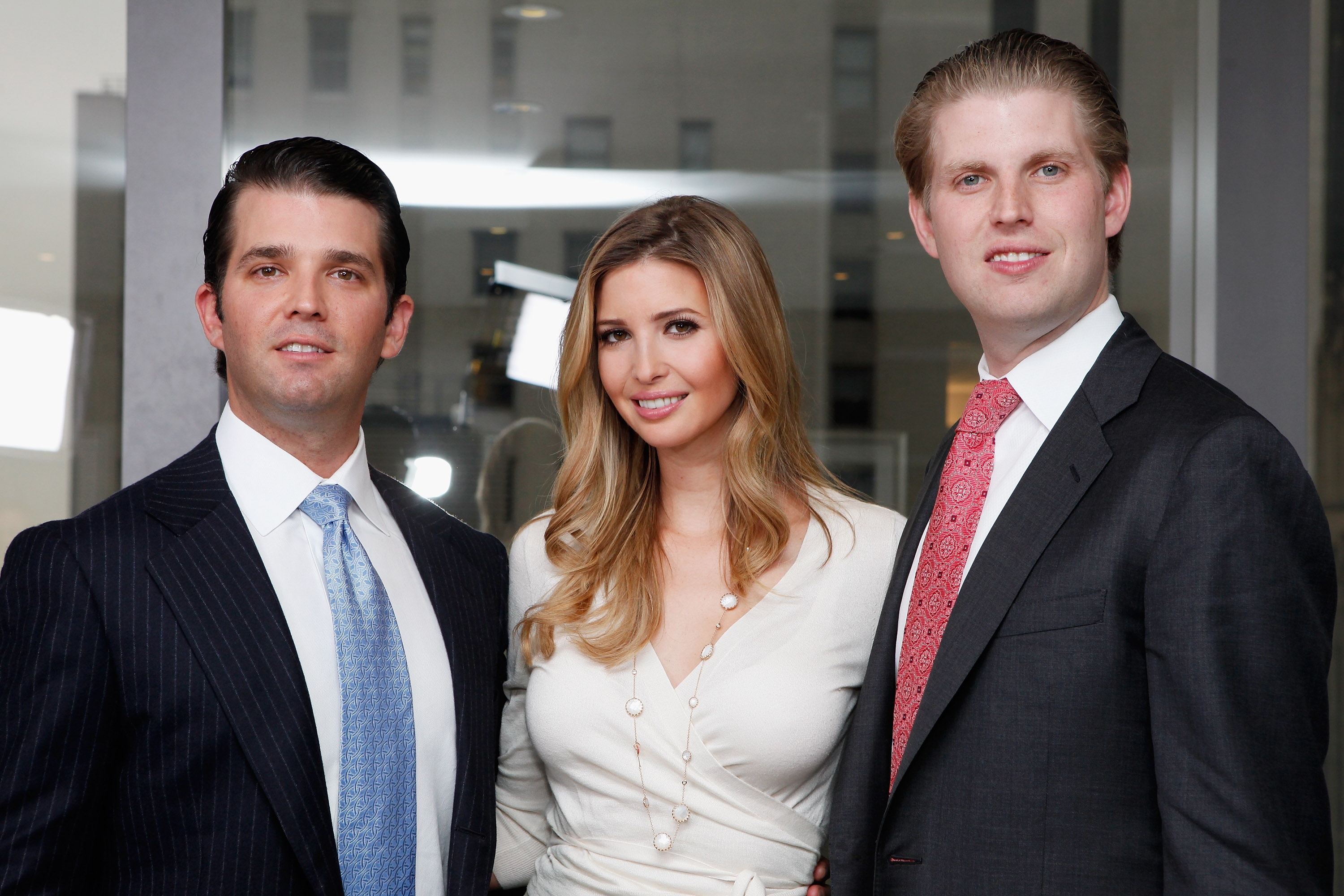 Eric Trump ung ho chi gai Ivanka anh 7